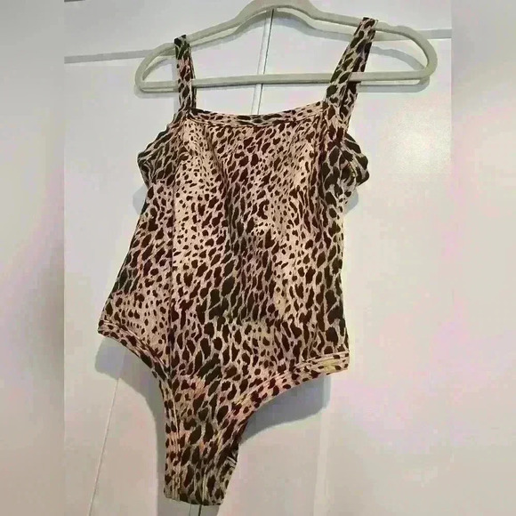 Zulu & Zephyr Animal Print One-piece Swimsuit Size XS - Picture 2 of 7